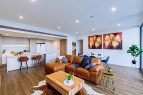 Multi Million River View 3BD Penthouse at SouthBank
